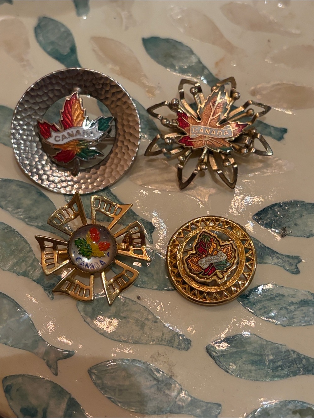 Vintage Canadian Souvenir Brooch Lot Set of 4 Enamel Maple Leaf Pins Gold & Sil.
